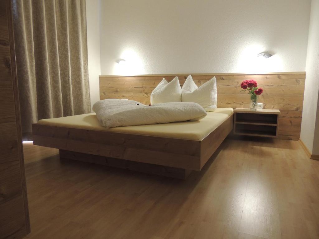 Aparthotel Haeus'L Am Ruan Berwang Habitación foto